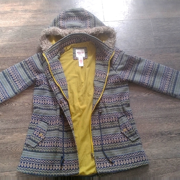 Aztec Mossimo Coat - Picture 3 of 5